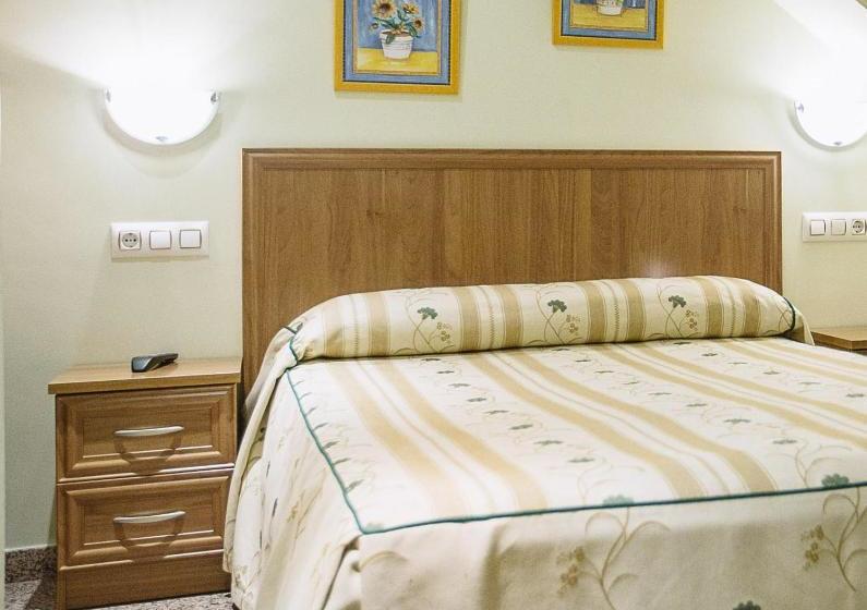 فندق صغير Hospedería Puerta De La Catedral