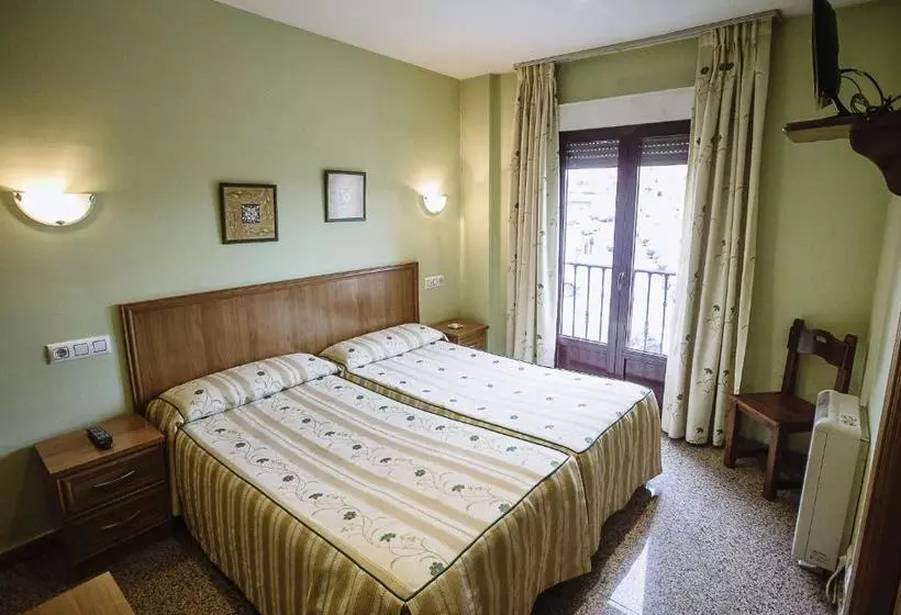 Retkeilymaja Hospedería Puerta De La Catedral