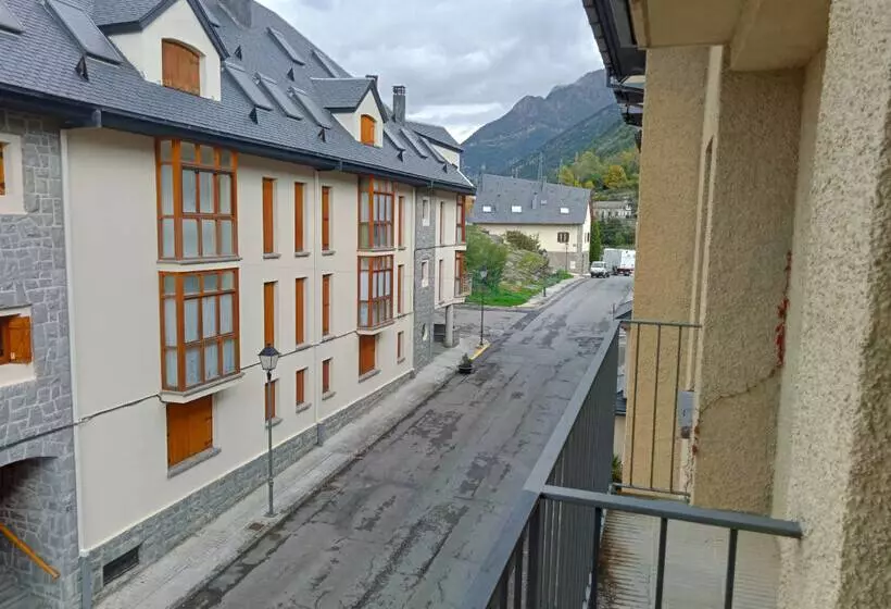 Apartamentos Valle de Tena Biescas 3000