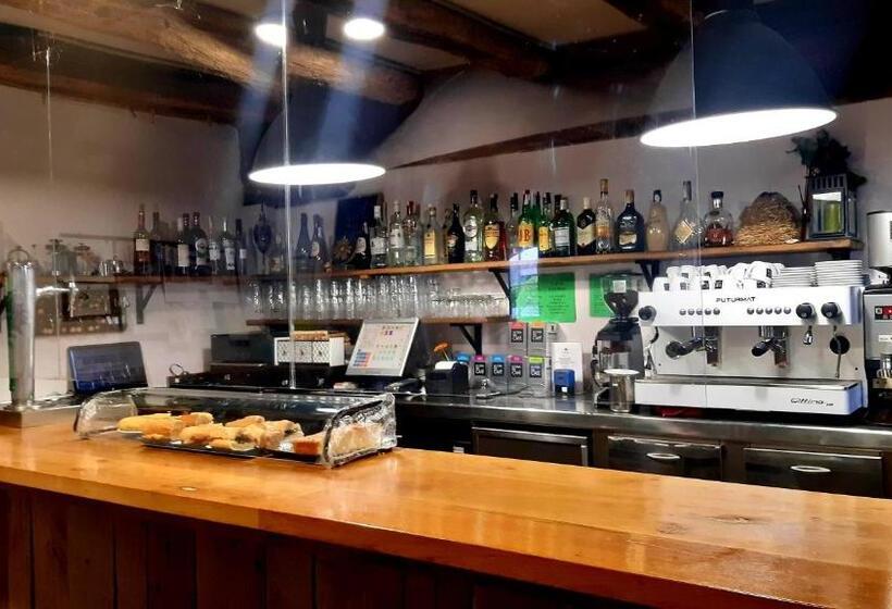 Пансион Hostal Cicloturismo Lopenea