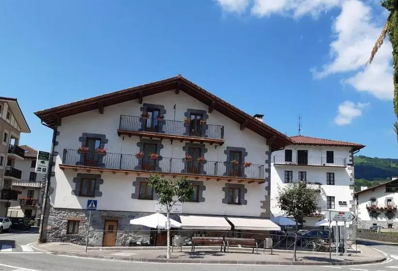 Majatalo Hostal Cicloturismo Lopenea