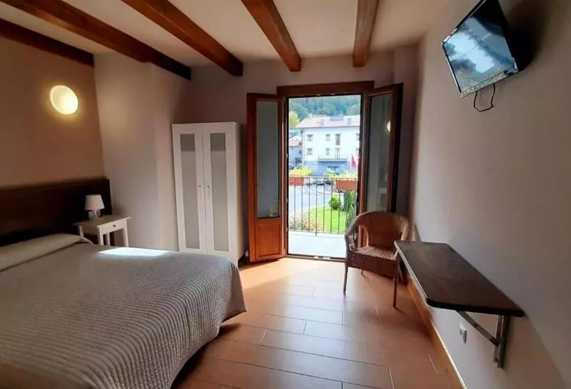 Majatalo Hostal Cicloturismo Lopenea