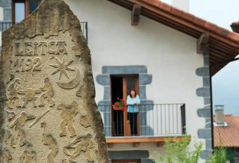 Majatalo Hostal Cicloturismo Lopenea