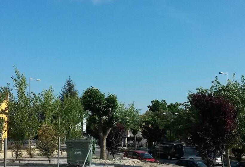 بنسيون Hostal Virgen Del Pilar