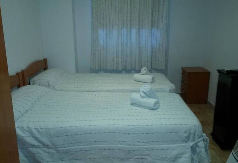 بنسيون Hostal Virgen Del Pilar