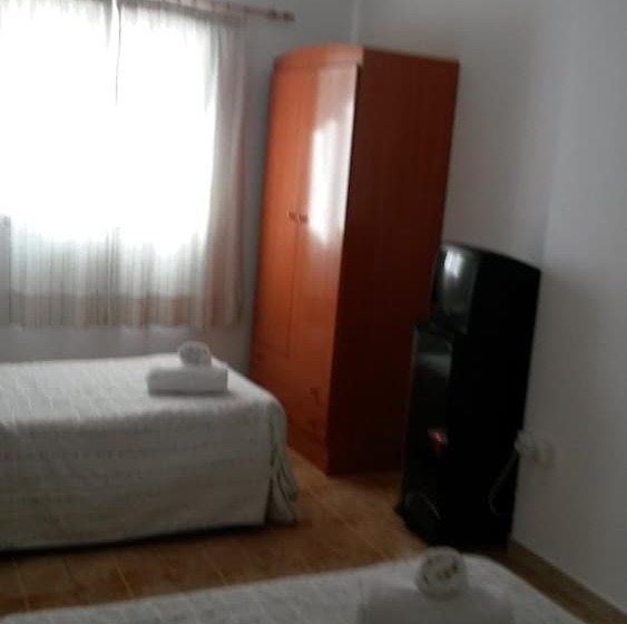 بنسيون Hostal Virgen Del Pilar