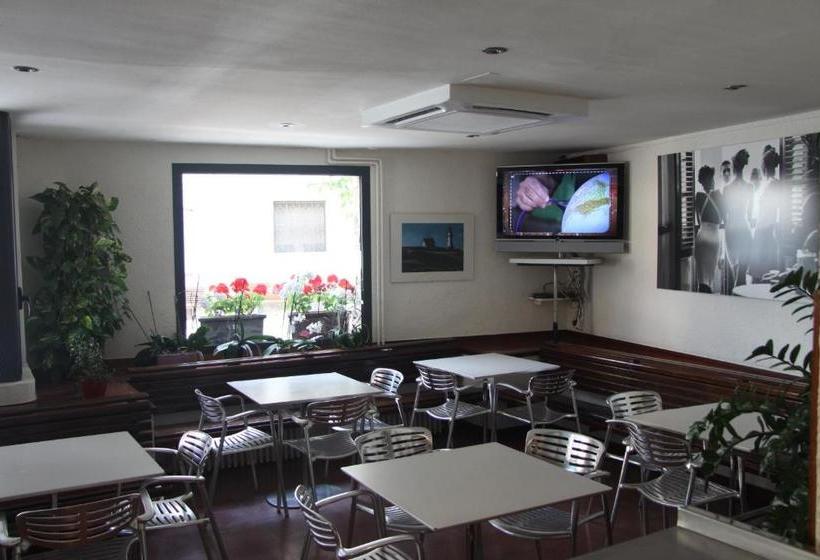 ペンション Fonda Sala