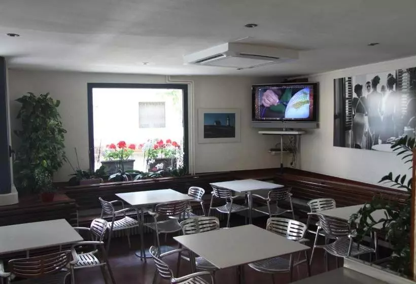 پانسیون Fonda Sala