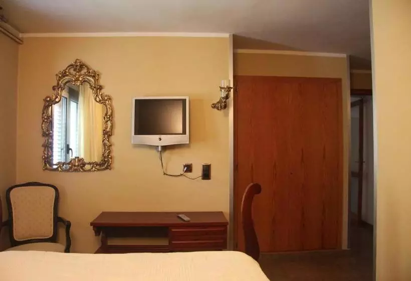 پانسیون Fonda Sala
