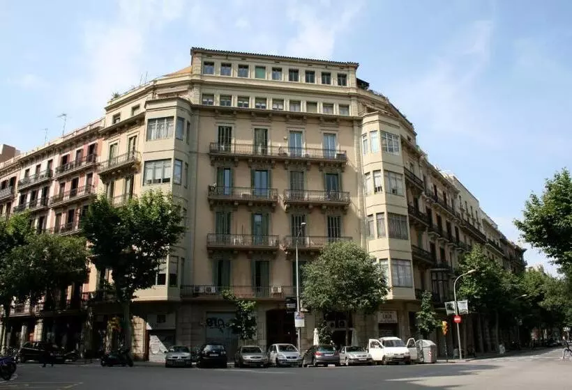 پانسیون Hostal Eixample