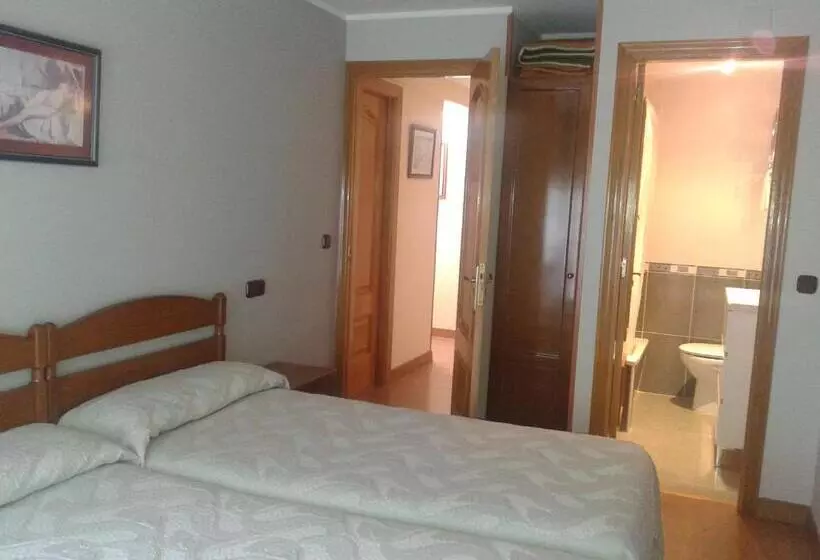 Majatalo Hostal Les Bedules