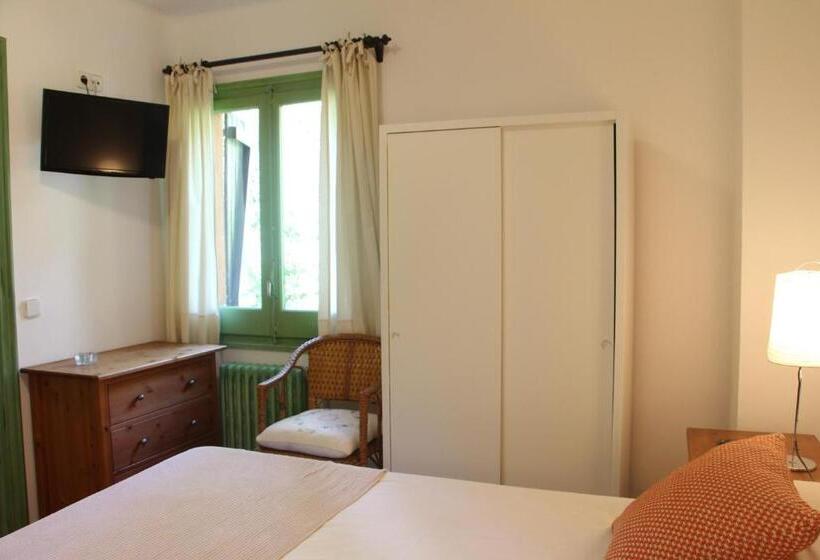 膳宿费 Hostal L´ou De Reig