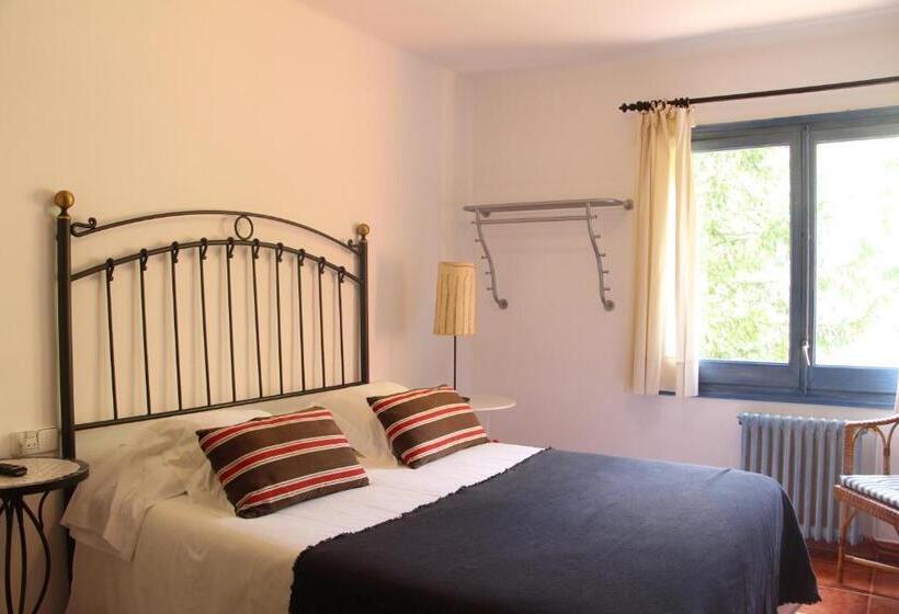 膳宿费 Hostal L´ou De Reig