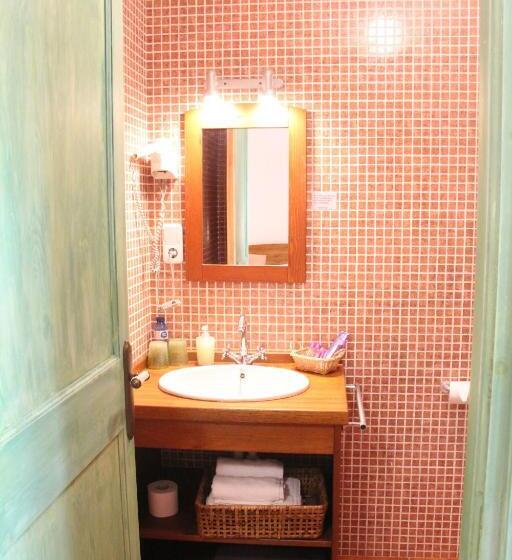 膳宿费 Hostal L´ou De Reig