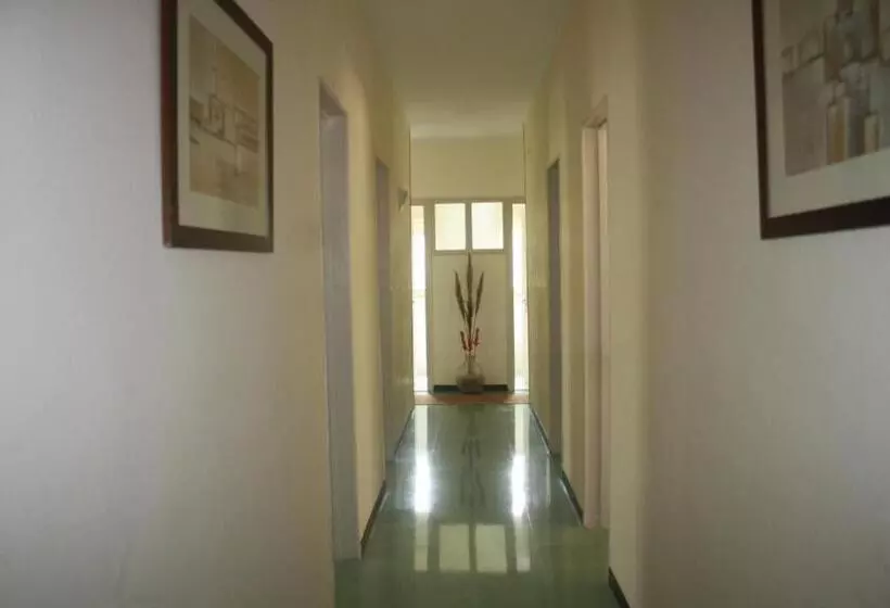 Majatalo Hostal Torre Mar