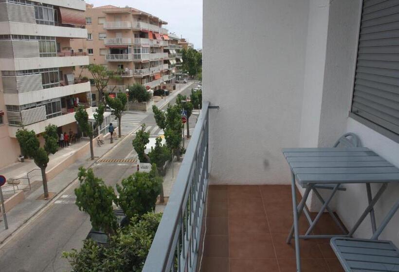 پانسیون Hostal Torre Mar