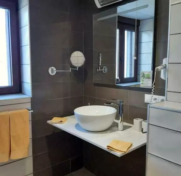 Majatalo Olivetum Colina