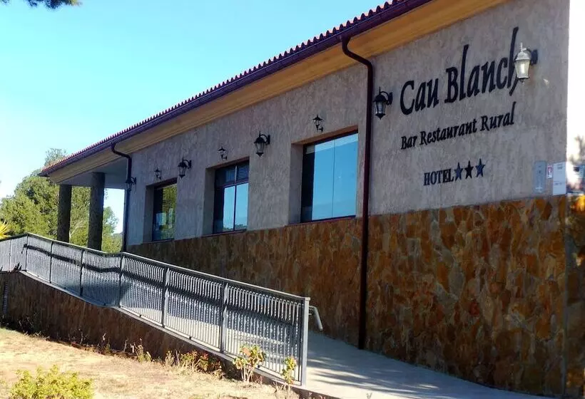 ホテル Restaurante Rural Cau Blanch