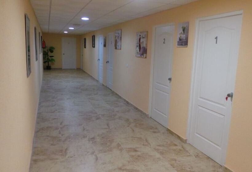 Hotel Restaurante Rural Cau Blanch