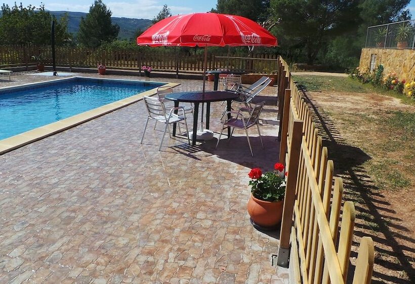 Hotel Restaurante Rural Cau Blanch