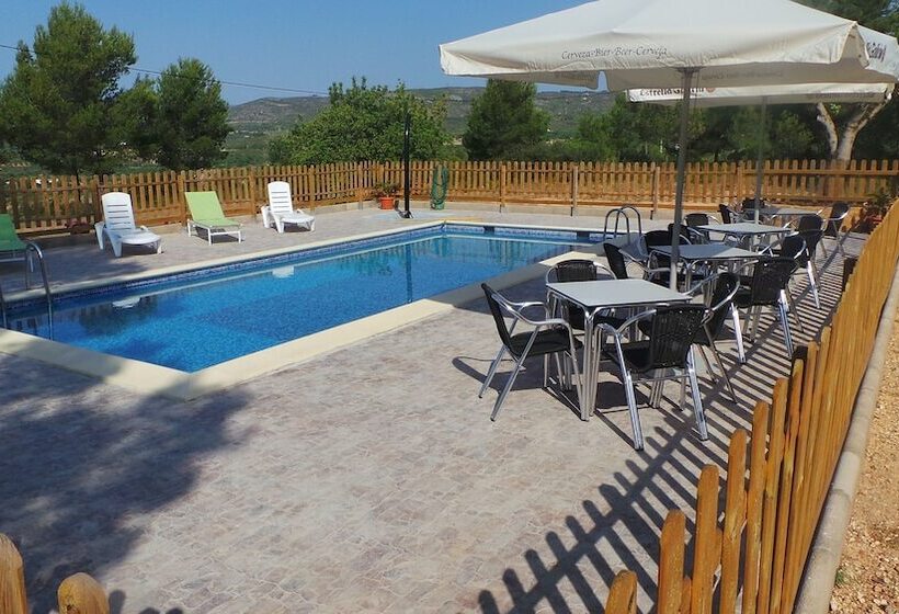 Hotel Restaurante Rural Cau Blanch