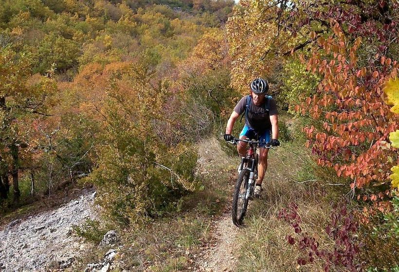 Hotel Restaurante Rural Cau Blanch