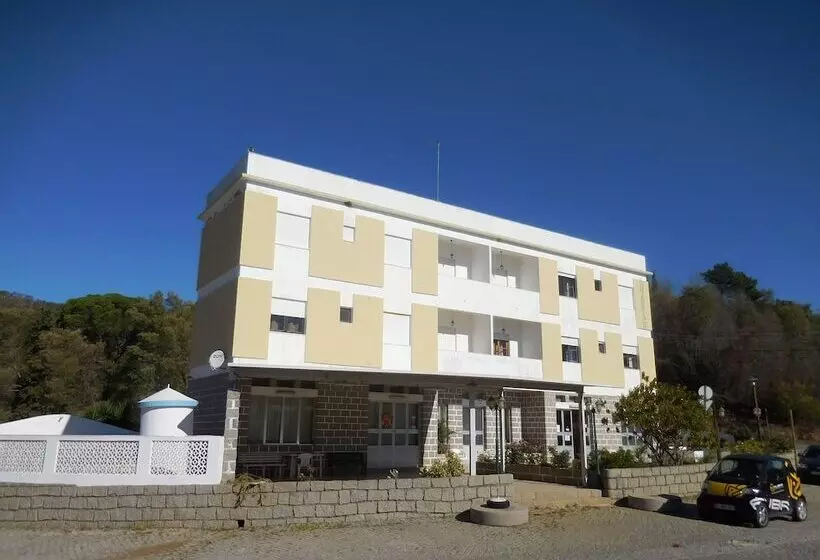 ペンション Casa De Hóspedes Granifóia