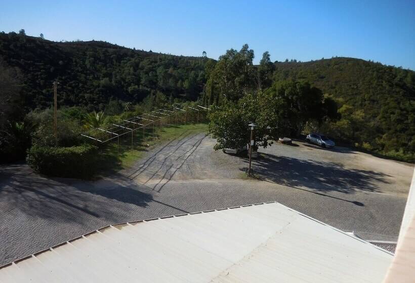 پانسیون Casa De Hóspedes Granifóia