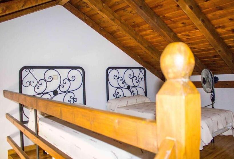 بنسيون El Andarrio