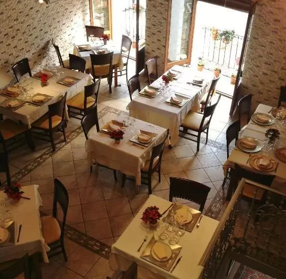 پانسیون Hostal Cerezo 2