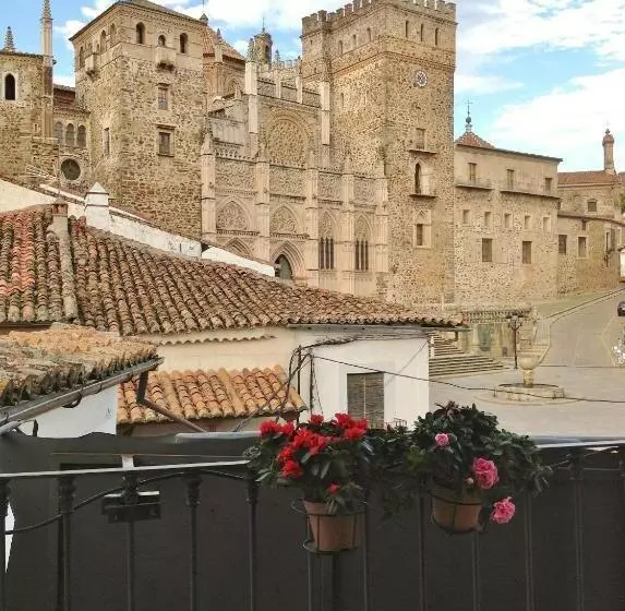 پانسیون Hostal Cerezo 2