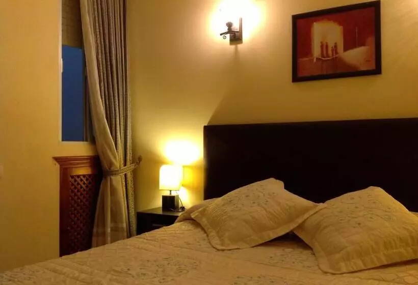 پانسیون Hostal Cerezo 2