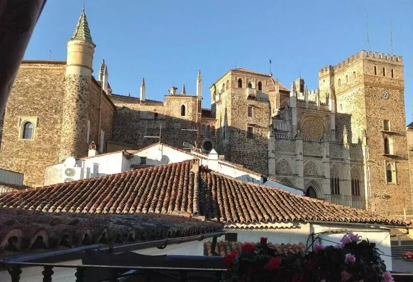 پانسیون Hostal Cerezo 2