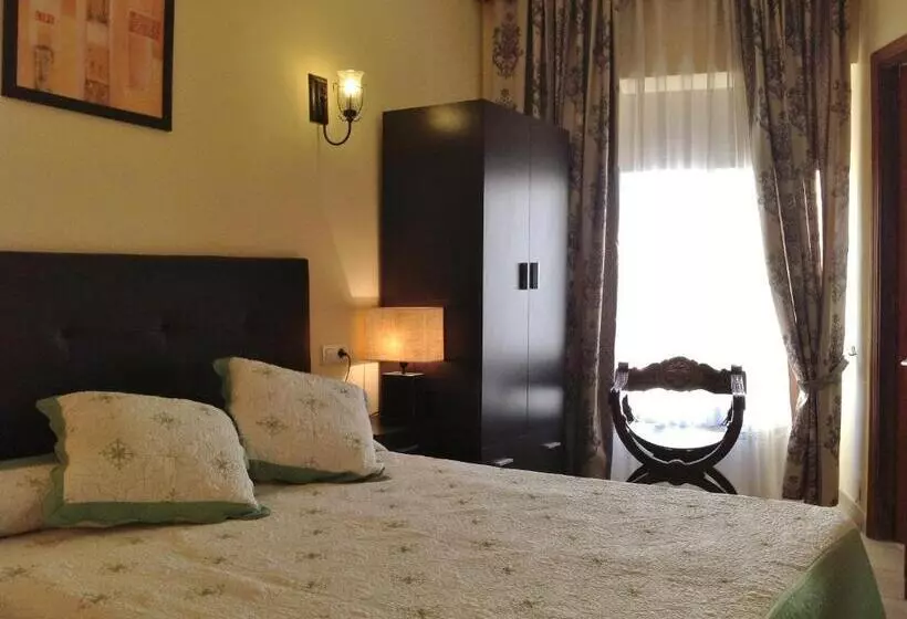 پانسیون Hostal Cerezo 2