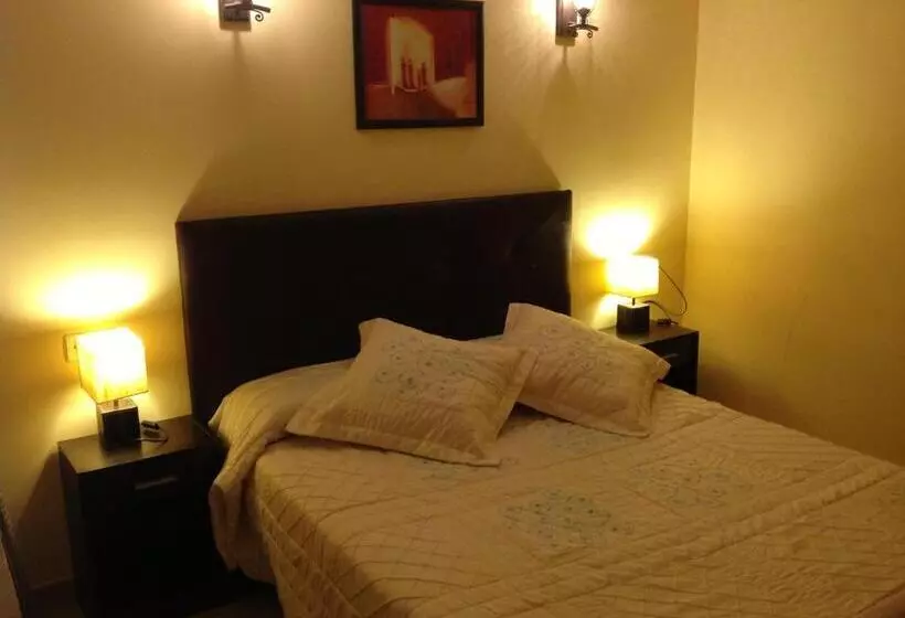 پانسیون Hostal Cerezo 2