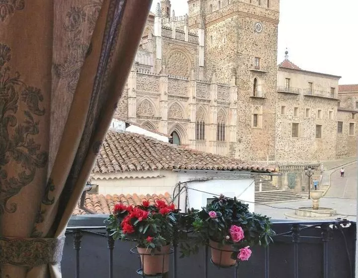 پانسیون Hostal Cerezo 2