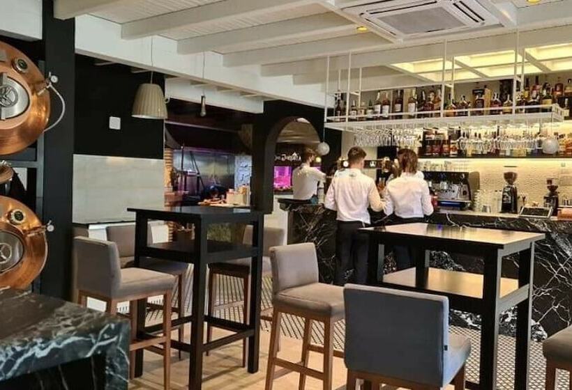 Пансион Hostal Don Joaquín Alora