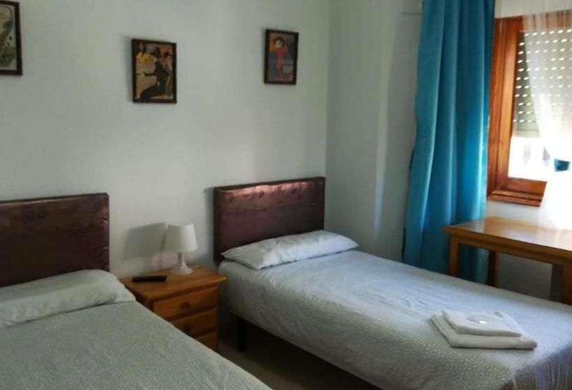 Пансион Hostal El Alba