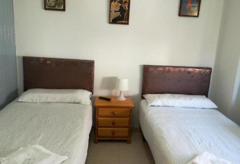 Пансион Hostal El Alba