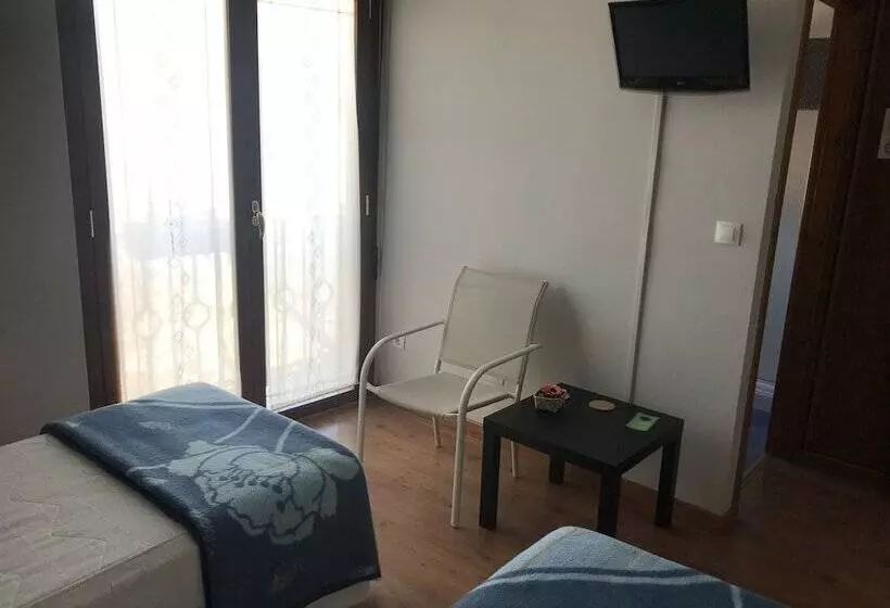 Majatalo Hostal El Horno