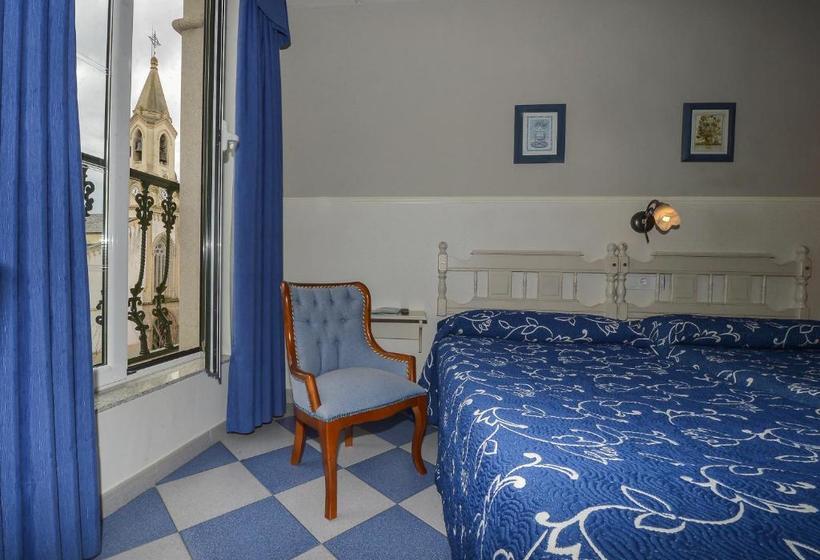 פנסיון Hostal Linares