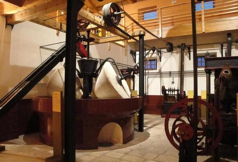 بنسيون Hostal Los Claveles