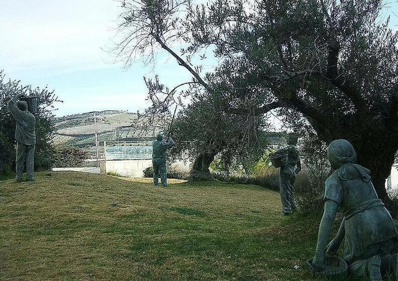 بنسيون Hostal Los Claveles