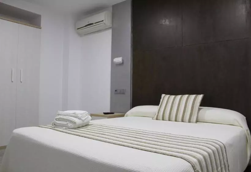 پانسیون Hostal Masin