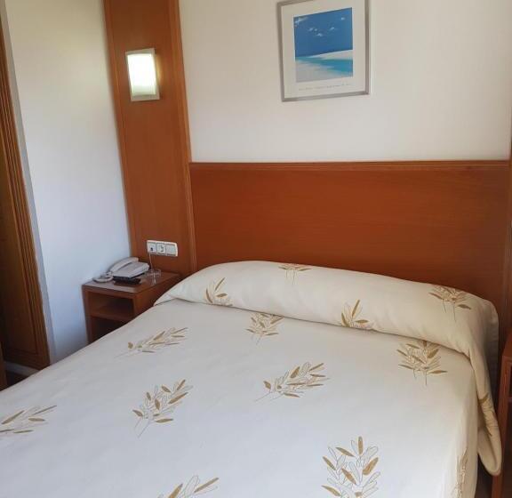 פנסיון Hostal Mediterraneo