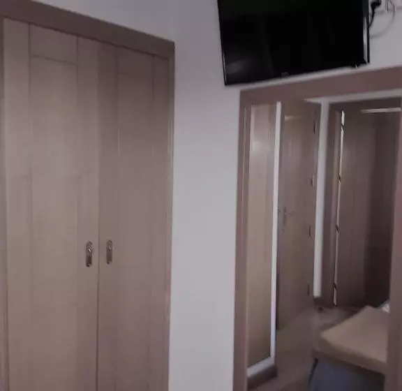 Majatalo Hostal Mediterraneo