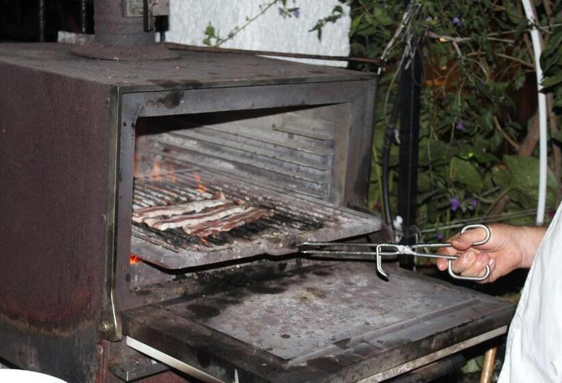 膳宿费 Hostal Pampaneira