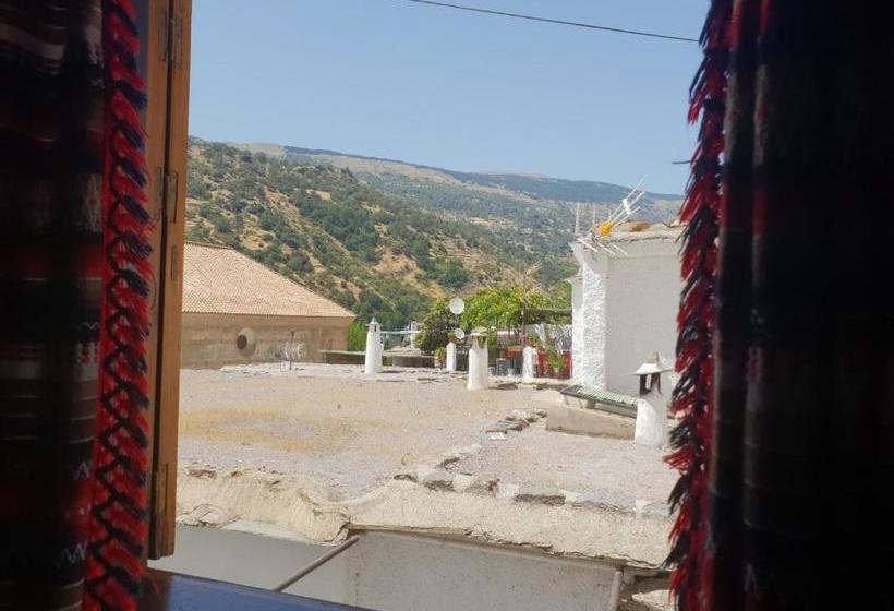 膳宿费 Hostal Pampaneira