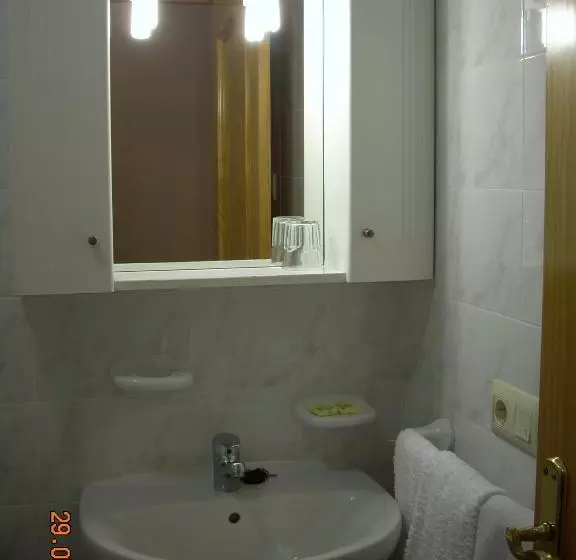پانسیون Hostal Vadama