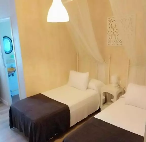 پانسیون La Posada De Lola   Adults Only